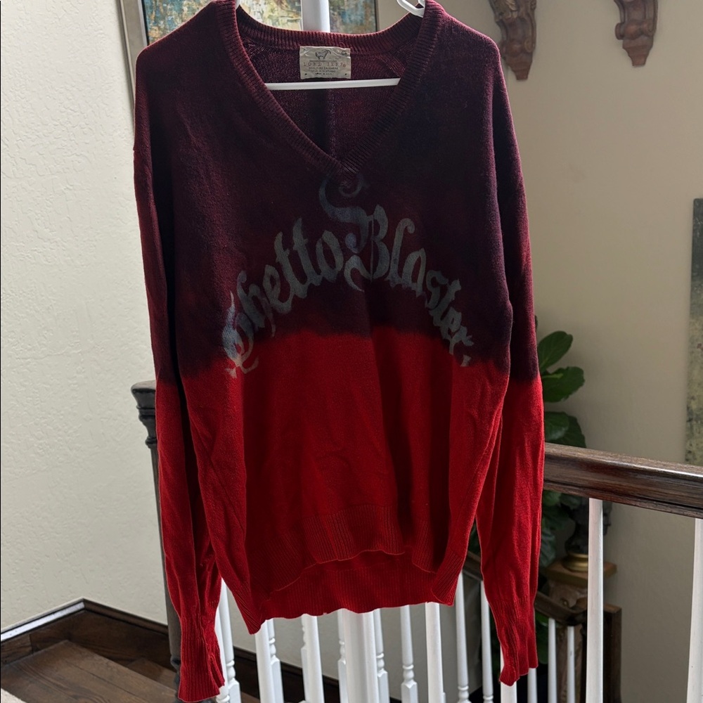 The Great China Wall Ghetto Blaster Ombre V-Neck Cashmere Sweater